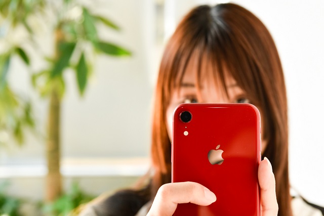 iPhone XR红色好看吗 苹果iPhone XR红色版图赏