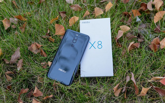 魅族X8和魅族16X哪个好？差价300 魅族16X和8X区别对比