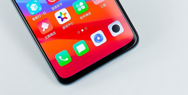OPPO R15X图赏：高颜值水滴屏 91%屏占比