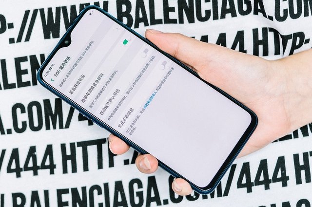 OPPO R17紧急联系人怎么设置？OPPOR17 SOS紧急联络使用方法