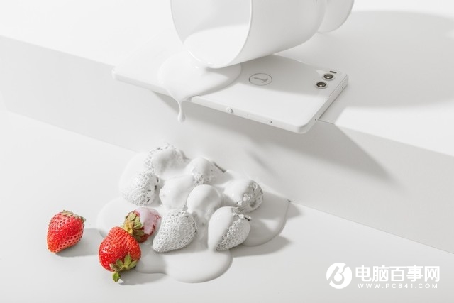 坚果R1白色真漂亮 高清精美图赏