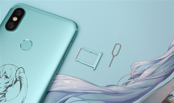 小米6X初音未来限量版开箱图赏：二次元少女心
