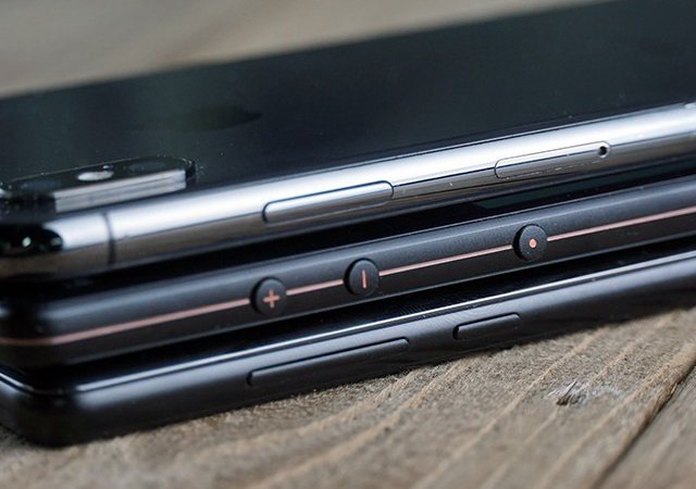 坚果R1、小米MIX2S、iPhone X对比评测 国产旗舰对决苹果