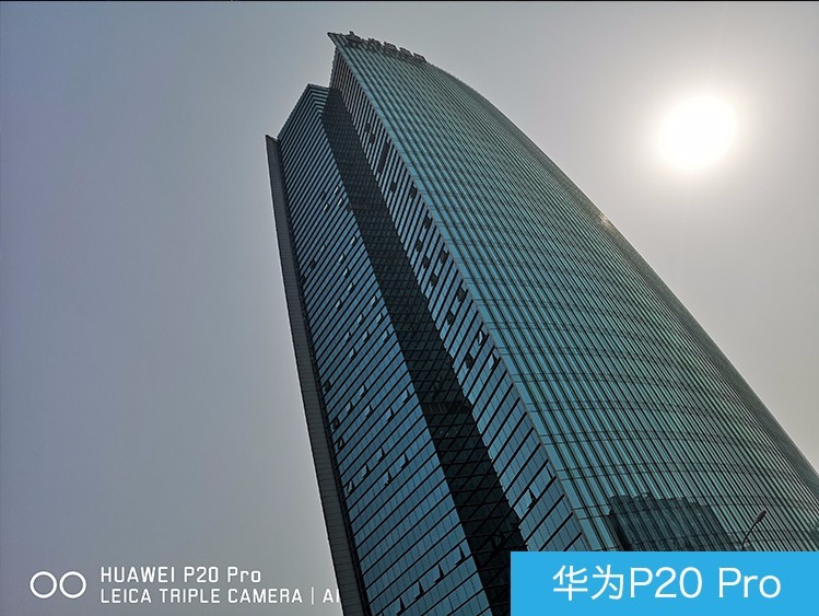 神仙在打架！华为P20 Pro、iPhone X、索尼XZ2拍照对比评测