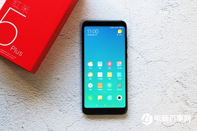 红米5 Plus怎么装卡/插卡？红米5 Plus SIM卡安装图文教程