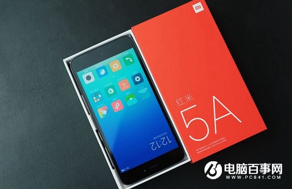 红米5A怎么装卡/插卡 红米5A SIM卡安装教程