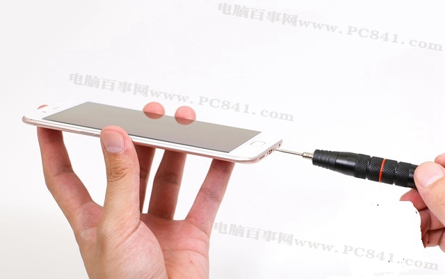 OPPO R11后盖怎么打开 OPPO R11拆后盖图文教程