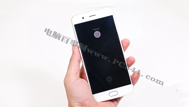 OPPO R11后盖怎么打开 OPPO R11拆后盖图文教程