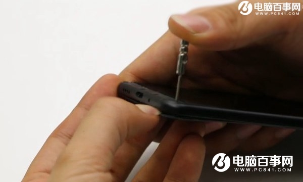 小米5C后盖怎么打开？能换吗？小米5c拆后盖教程