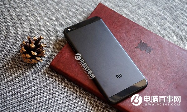 小米5C后盖怎么打开？能换吗？小米5c拆后盖教程