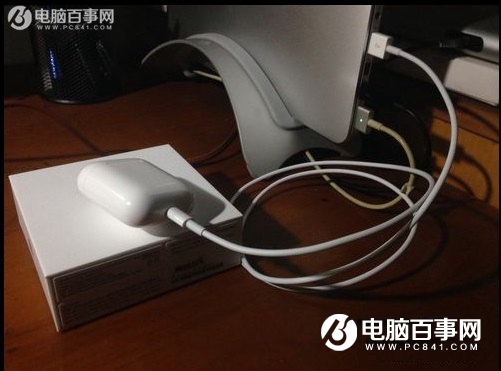 Airpods怎么充电 苹果Airpods无线耳机充电教程