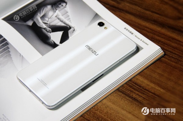魅蓝X后盖怎么打开 能换吗?魅蓝X拆后盖方法