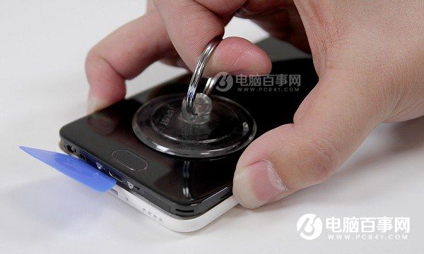 魅蓝5后盖怎么打开 魅蓝5后盖能换吗？附后壳拆开方法