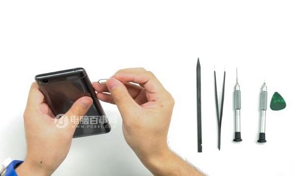 小米5s后盖怎么打开 小米5s后盖拆解教程